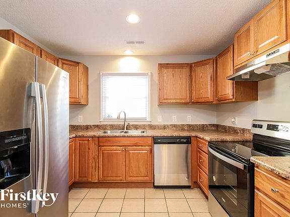 4th image of 1805 Covenant Ln