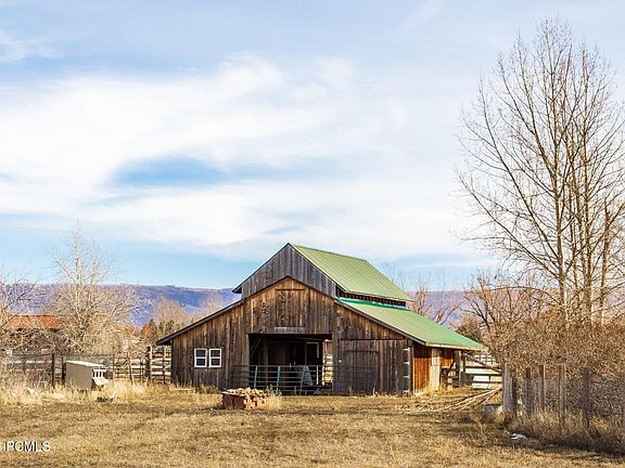 5th image of 3193 S Southfield Rd W