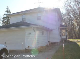1304 Michigan Ave #3, Saint Joseph, MI 49085