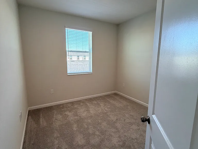 1387 Mount Royal Dr — Photo 27