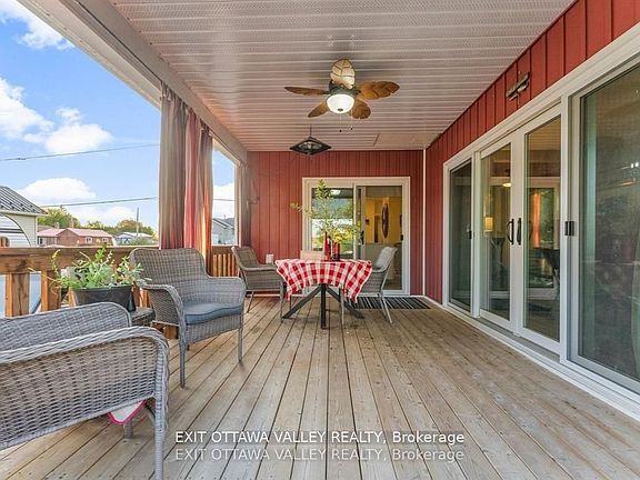 5th image of 44 Lacroix Bay Rd