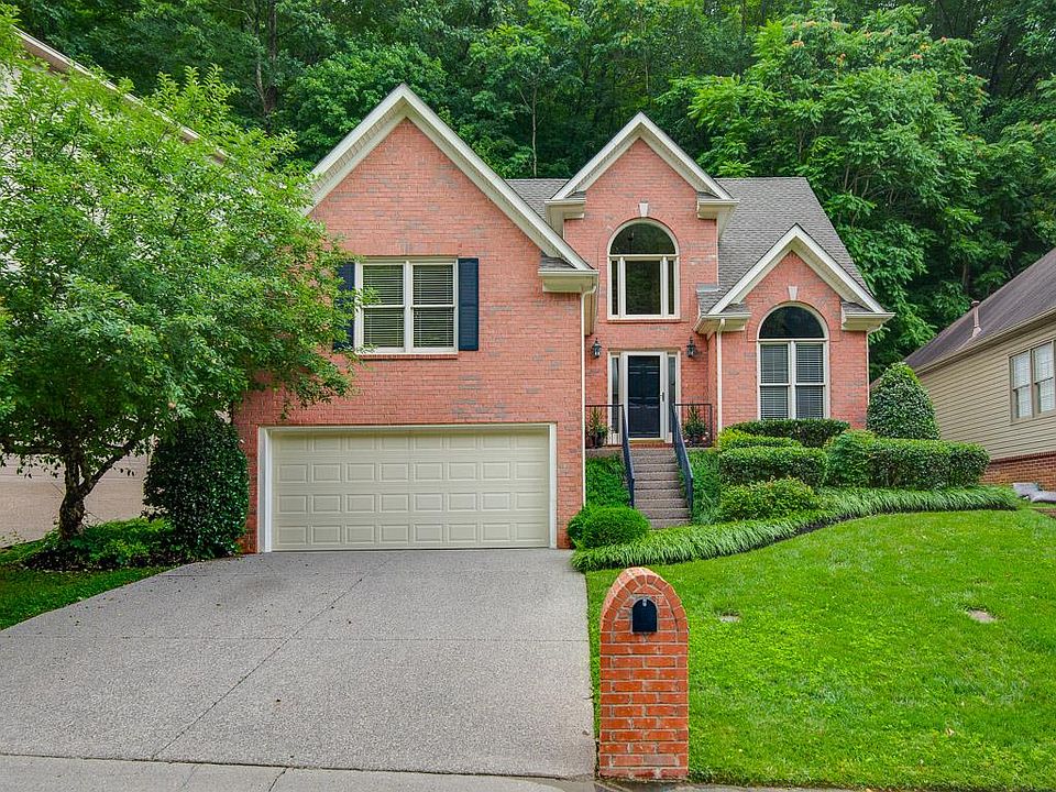 1st image of 2572 Devon Valley Dr