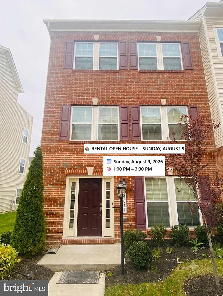 4 bed, 5.0 bath, 2800 sqft, $3,800 — Photo 1