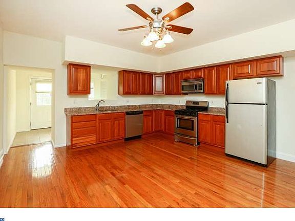 5th image of 3452 Sunnyside Ave