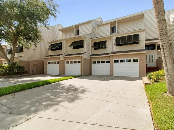 13914 Lake Point Dr, Clearwater, FL 33762