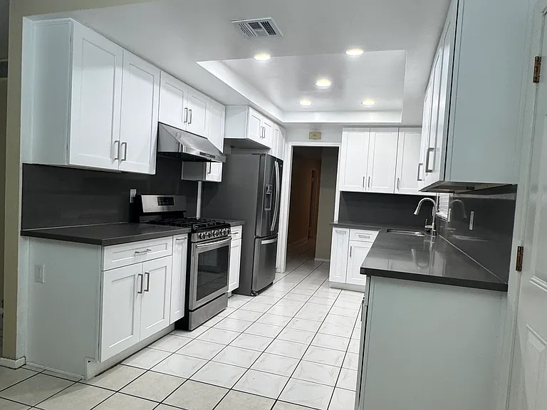 17040 Ridge Park Dr — Photo 7