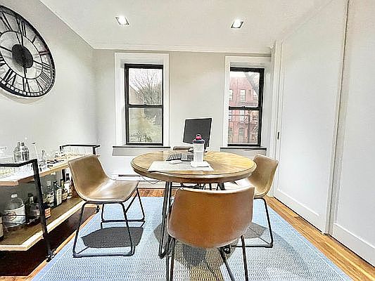 3rd image of 543 E 6th St #3D