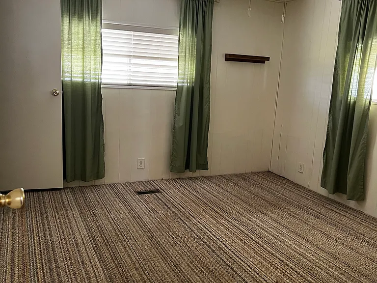 230 Dixie Ln — Photo 15