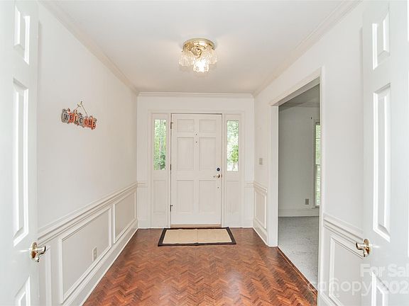 3rd image of 4134 Coleman Dr