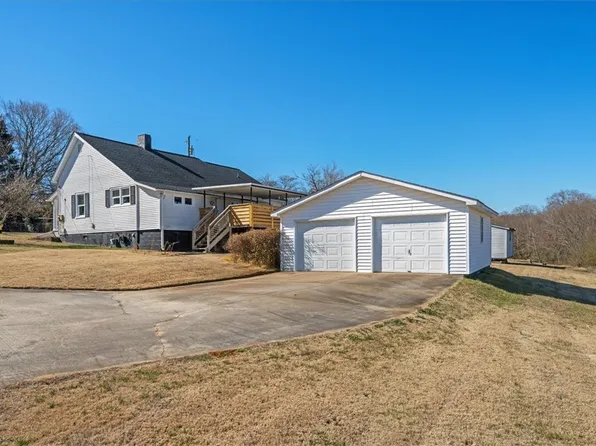 6 Fuller St, Pelzer, SC 29669