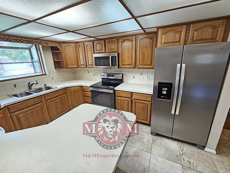 7059 S Brookhill Dr — Photo 9