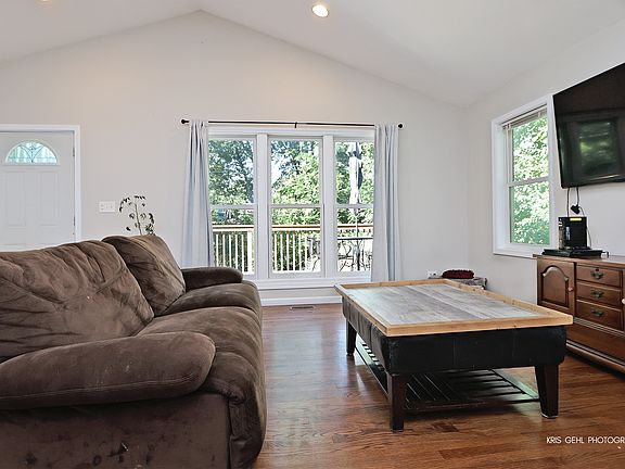4th image of 1418 Meadowbrook Dr