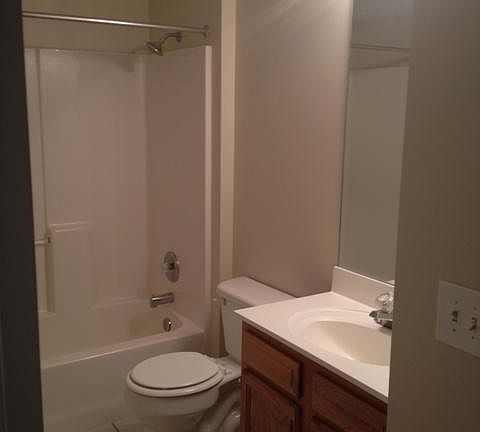 5th image of 506 Crystal Point Dr