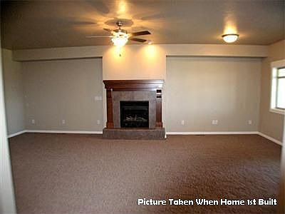 4th image of 995 Camelot Dr