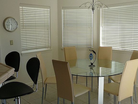 Breakfast nook