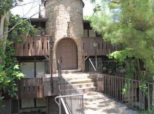 1215 Camelot Dr, College Park, GA