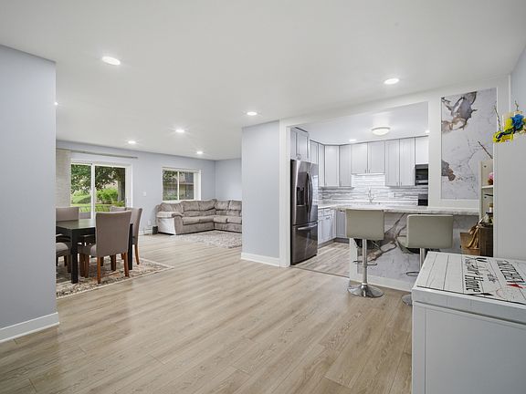 4th image of 505 S Cleveland Ave APT 106