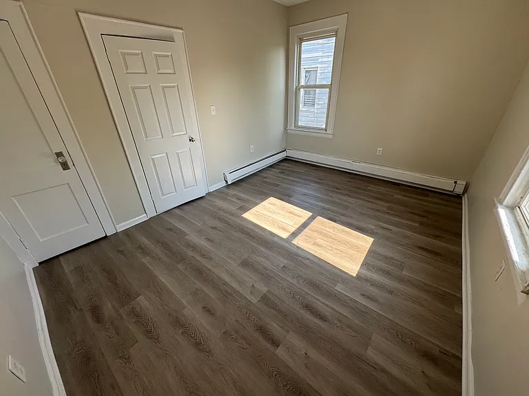 184 Norwood St #2L — Photo 9