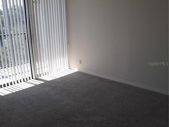 4th image of 3211 W Swann Ave