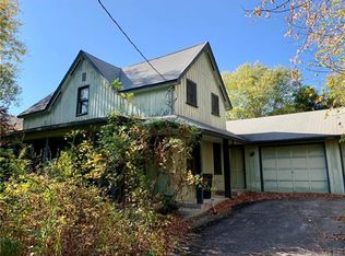 146 S Spring St, Hot Springs, NC 28743