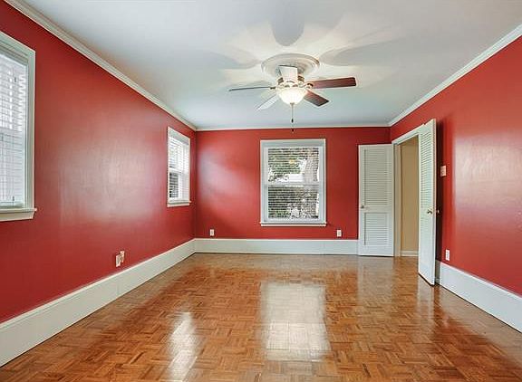 2nd image of 2532 Hudson Pl