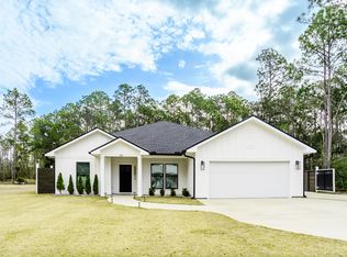 192 Bayou Cir, Freeport, FL 32439