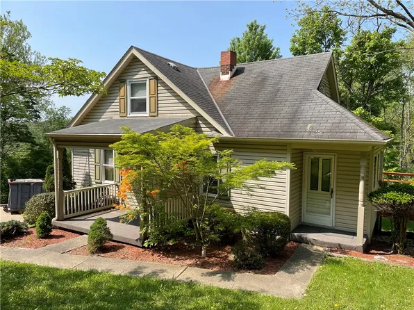 7935 State Route 819, Greensburg, PA 15601