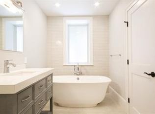 43 Dwight St #2F, Brookline, MA 02446