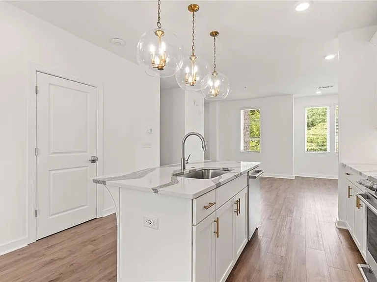 383 Grant Cir #1612 — Photo 12