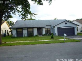 9750 Mill Pond Dr, Miramar, FL 33025