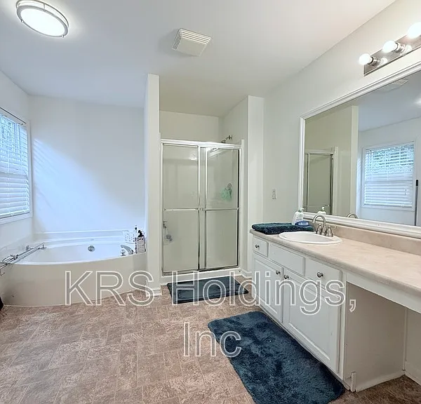 1904 Beckwood Ct — Photo 11
