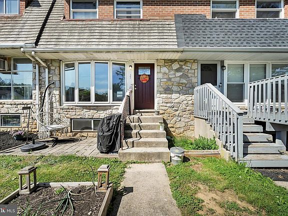 3rd image of 107 John Glenn Ave