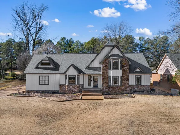 3261 Old Trail Cv, Lakeland, TN 38002