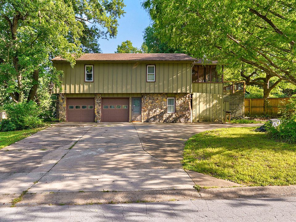 1st image of 2411 S Camber Avenue