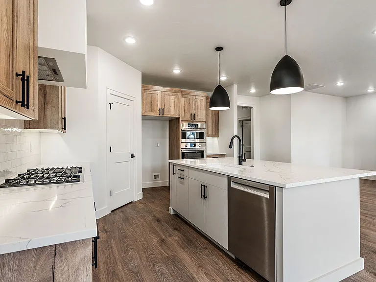 1806 N Black Elm Ln — Photo 21