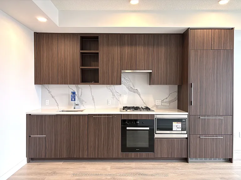 18 Esther Shiner Blvd #1816 — Photo 15