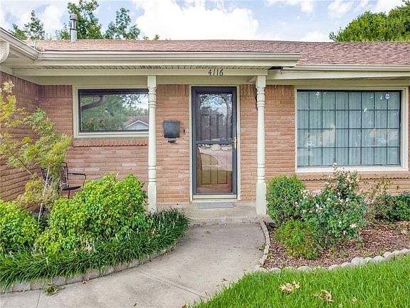 3rd image of 4116 Selkirk Dr W