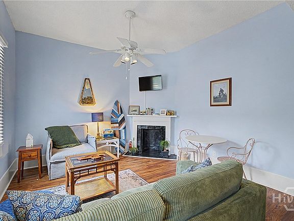 2nd image of 534 E Gordon Lane