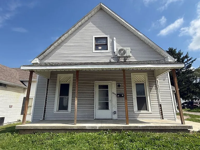 806 Broad St — Photo 1