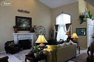 4th image of 16184 Hill Forest Dr