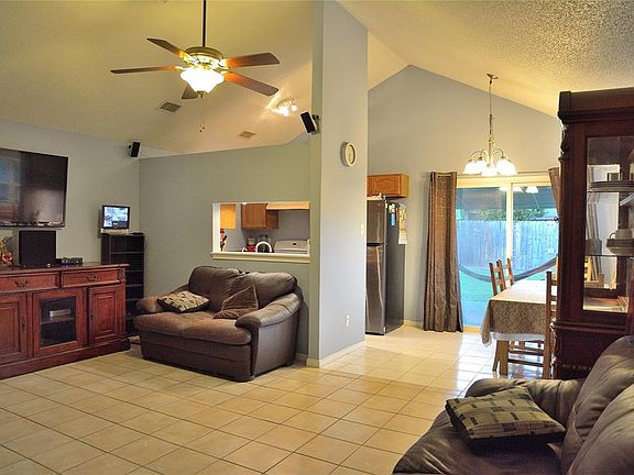 5th image of 11519 Eaglewood Dr
