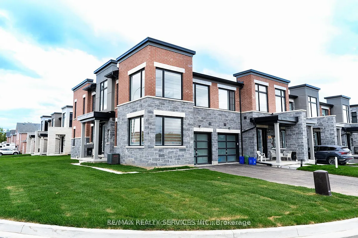 Building Photo - 98 Pine Gate Pl E