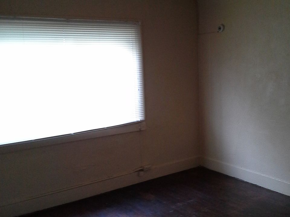 1st image of 4204 Drummond St APT 2
