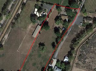 17 Rivendell Ln, Los Lunas, NM 87031