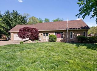 4566 Crestwood Ct, Newburgh, IN