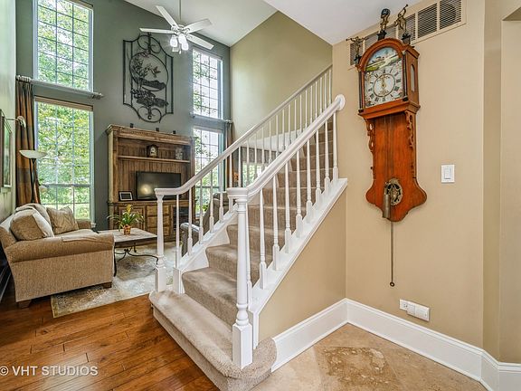 2nd image of 128 Pembroke Cir