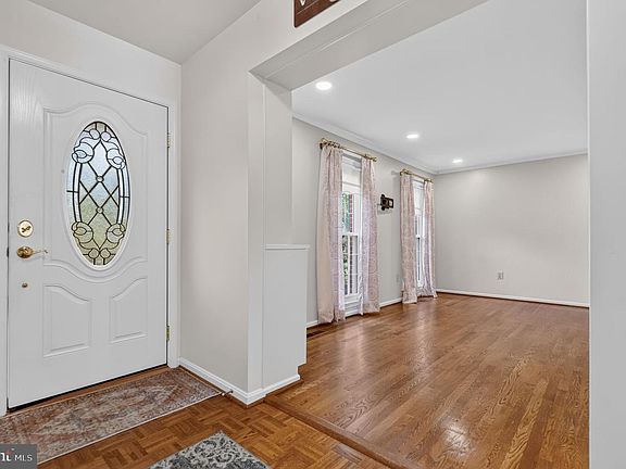 5th image of 8912 N Westland Dr