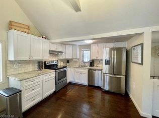 24 Troll Ln, Rockaway, NJ 07866