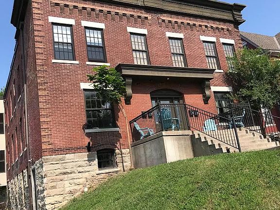 2nd image of 1820 Washington St APT 1