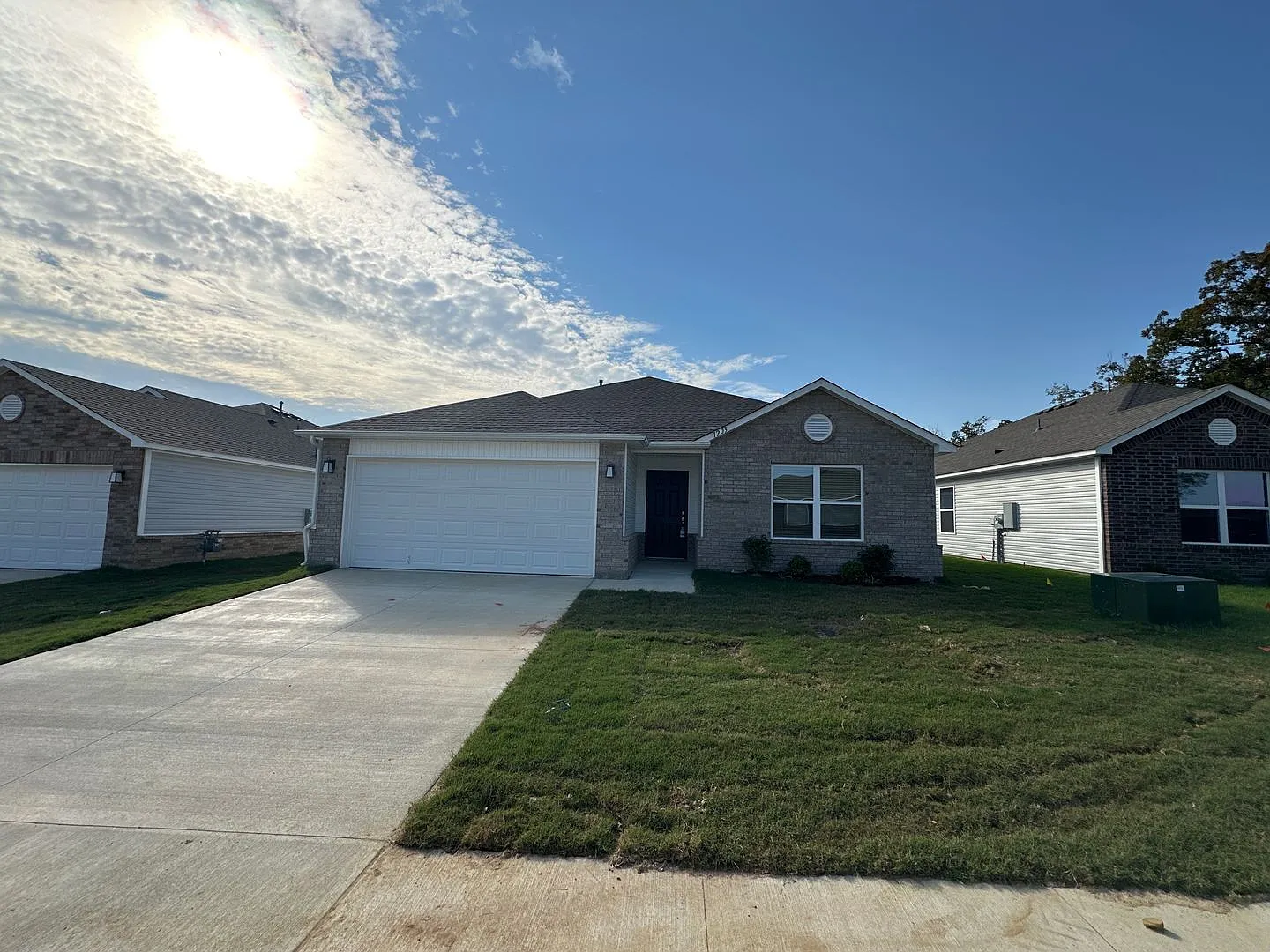 Secure Your New Home! | Pre-Leasing Now | 3-Bed, 2-Bath Home | Claremore — Photo 3